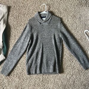 Old navy sweater